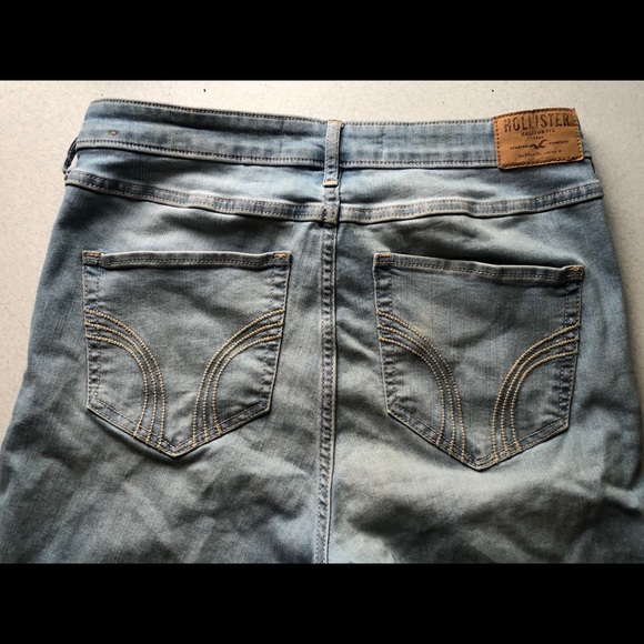 Hollister Super Skinny Jeans - Picture 3 of 6